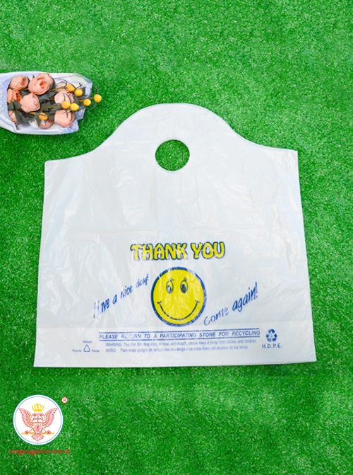파도 위 가방