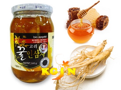 꿀이 든 한국산 신선한 인삼
